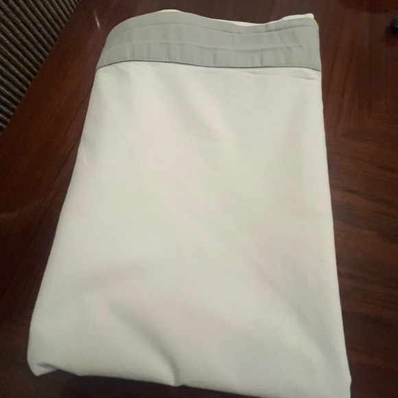 Pottery Barn Teen Twin size XL 100% Organic Cotton Flat sheet - Picture 1 of 15